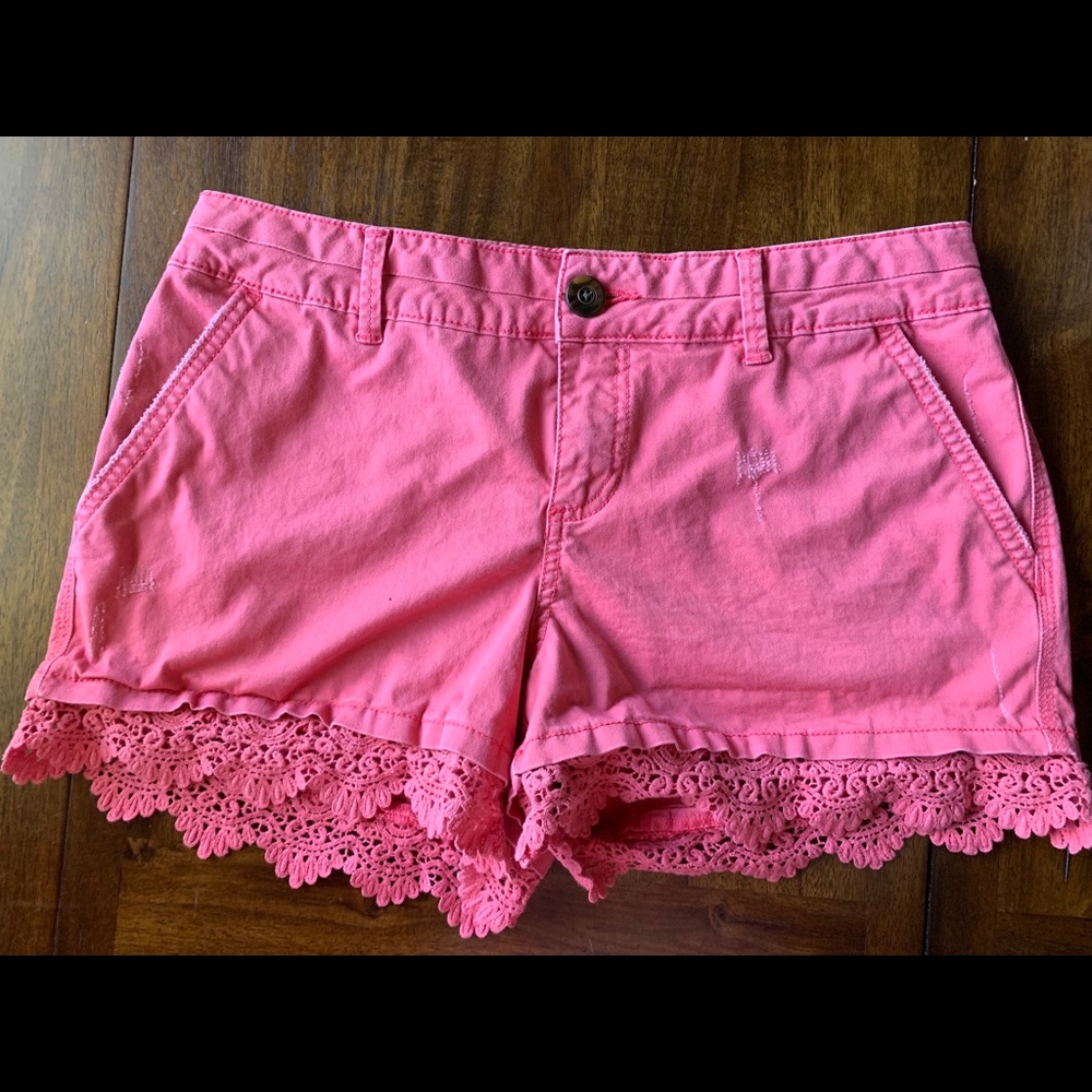 🐙Pink, Lace Lined Shorts